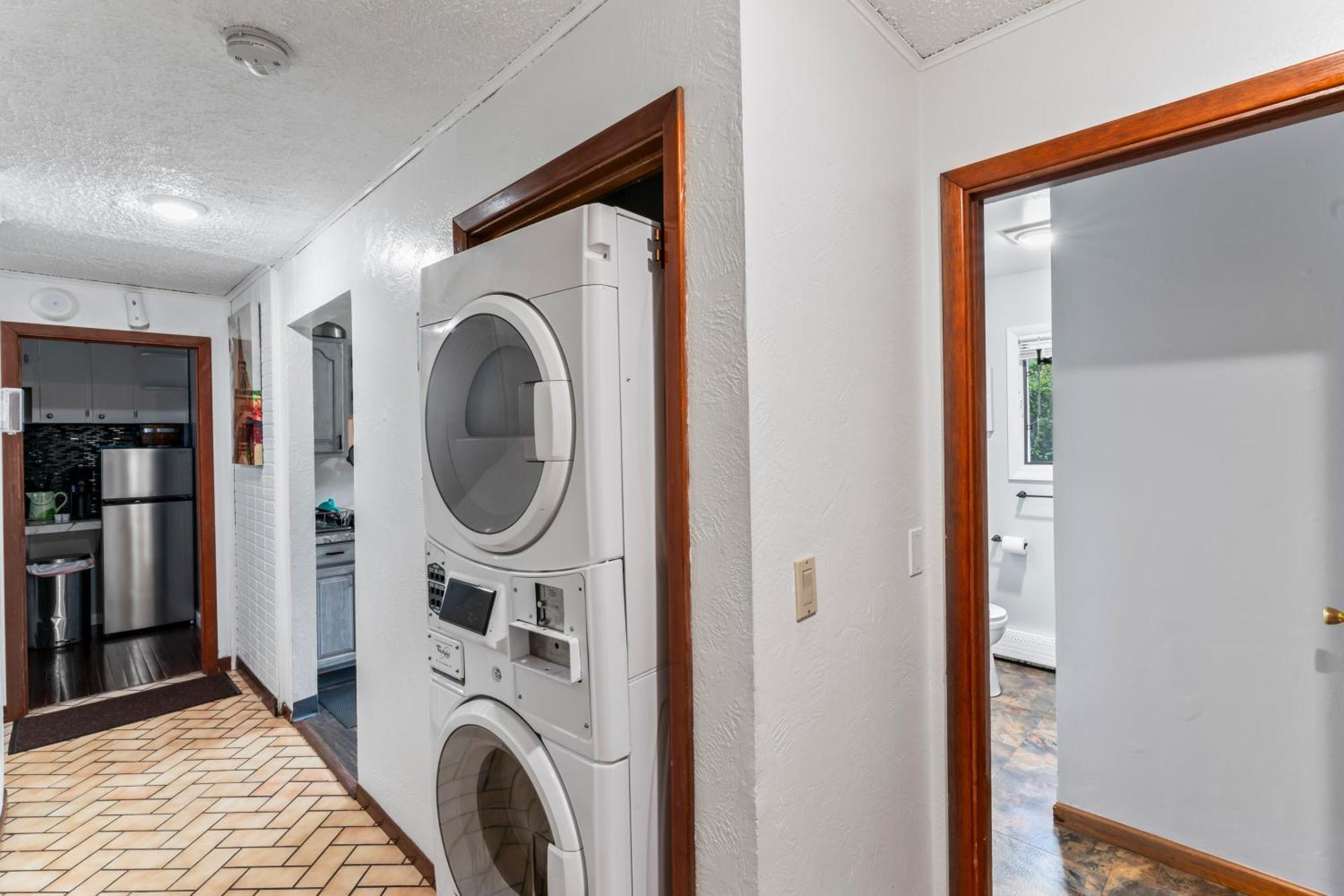 فندق Compact But Cozy Too أنكوراج المظهر الخارجي الصورة